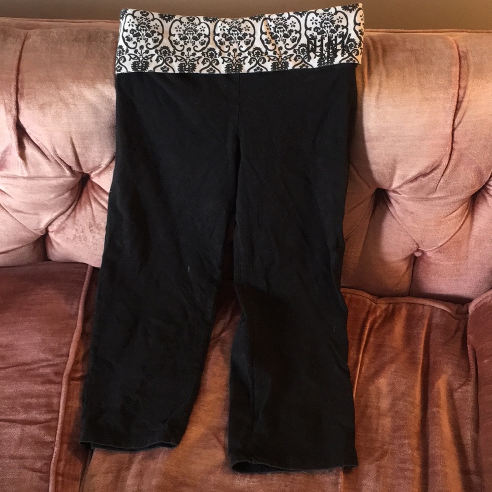 PINK capri leggings